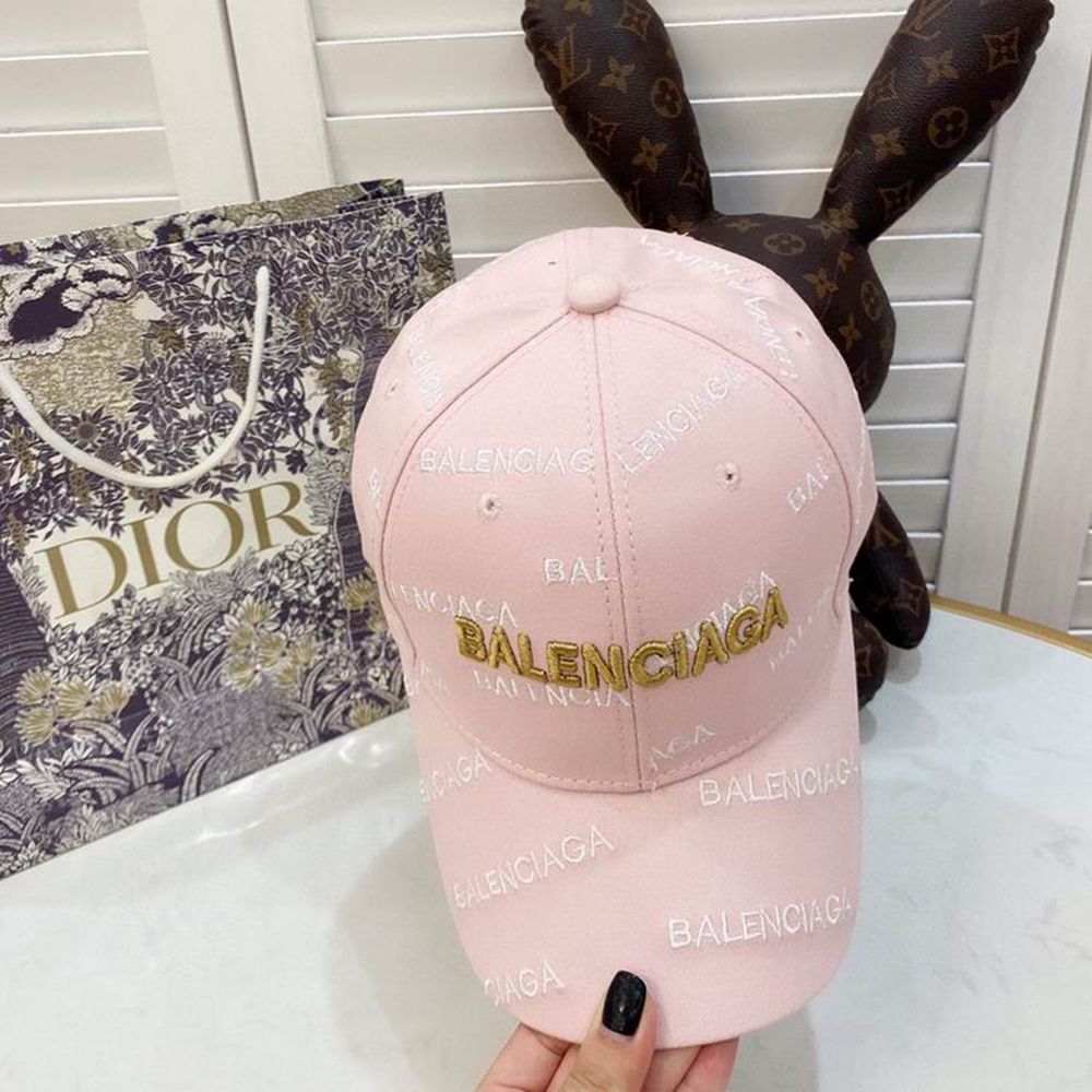 Ba*len*cia*ga hat